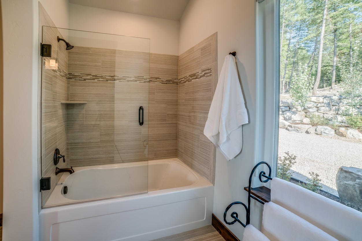Shower & Tub Installation in Big Arm